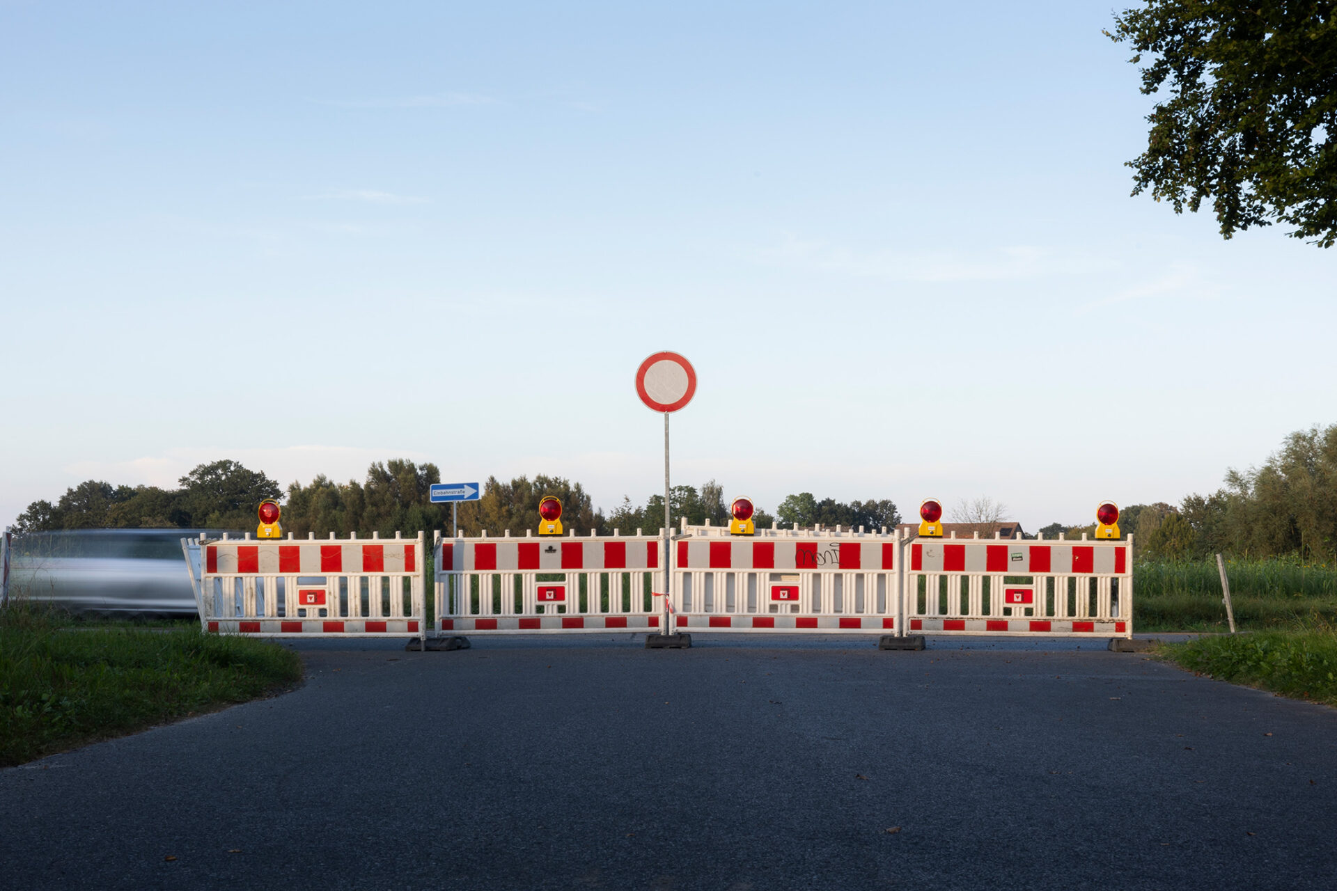 2024-09-22_Verkehrsinfahrkt_01_Straßensperrung_c-taegtmeyer