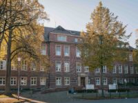 Gebäude an der Domagkstraße mit Büro Stefan Schlatt